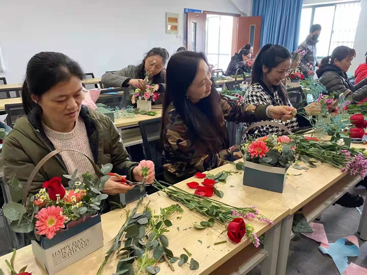谈球吧体育超级联赛