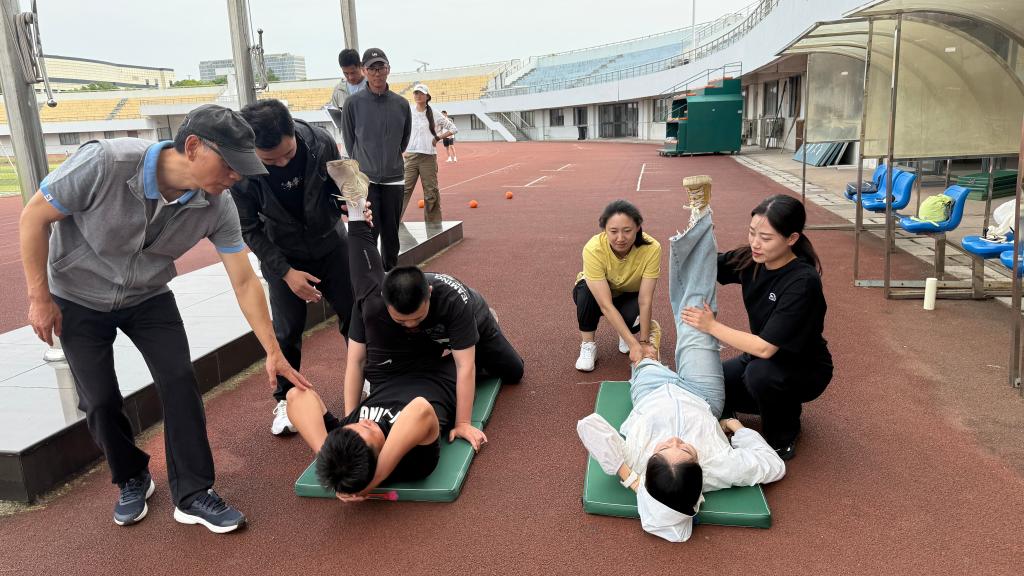 谈球吧体育数据中心