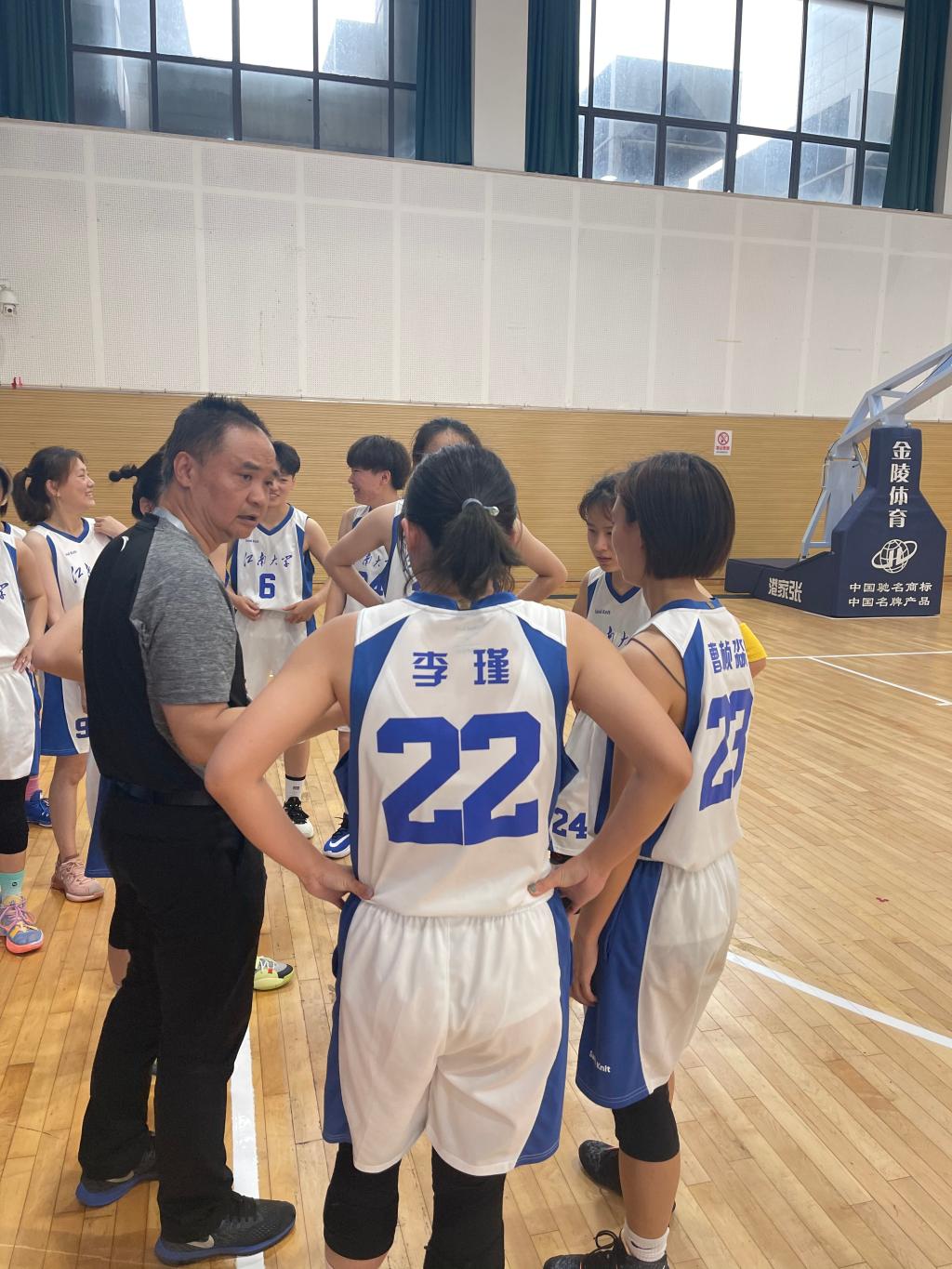 谈球吧体育手机版